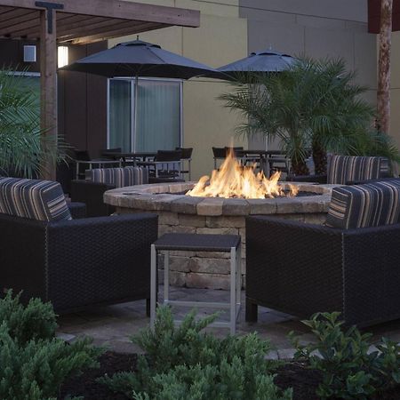 Towneplace Suites By Marriott Titusville Kennedy Space Center Exterior photo